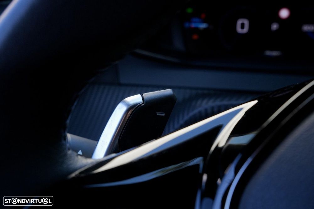 Peugeot 2008 1.2 PureTech Allure Pack EAT8 - 10
