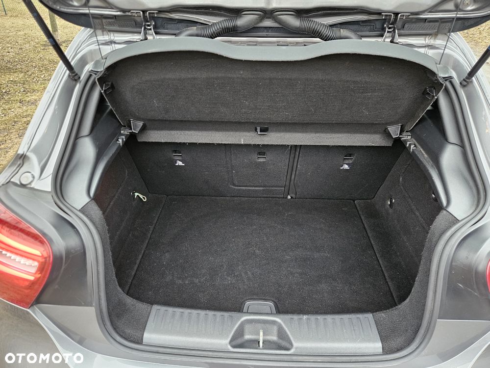 Mercedes-Benz Klasa A 180 7G-DCT StreetStyle - 32