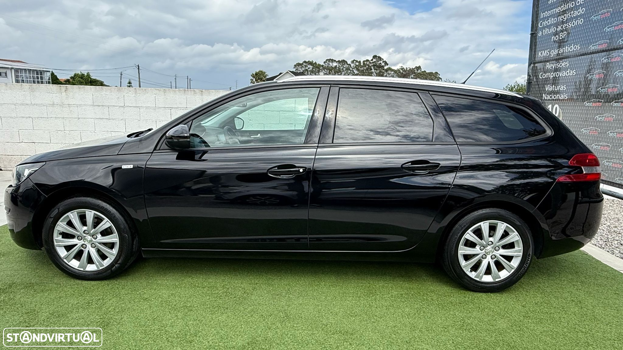 Peugeot 308 SW 1.6 BlueHDi Style - 11
