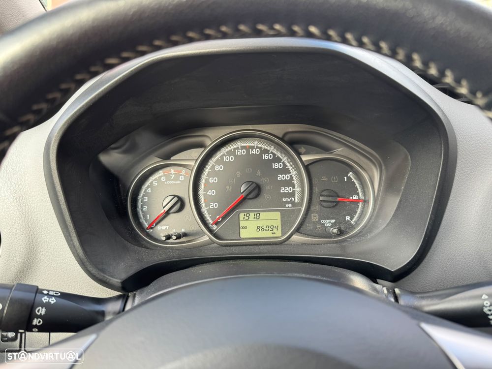 Toyota Yaris 1.0 VVT-i Comfort+P.Style - 12