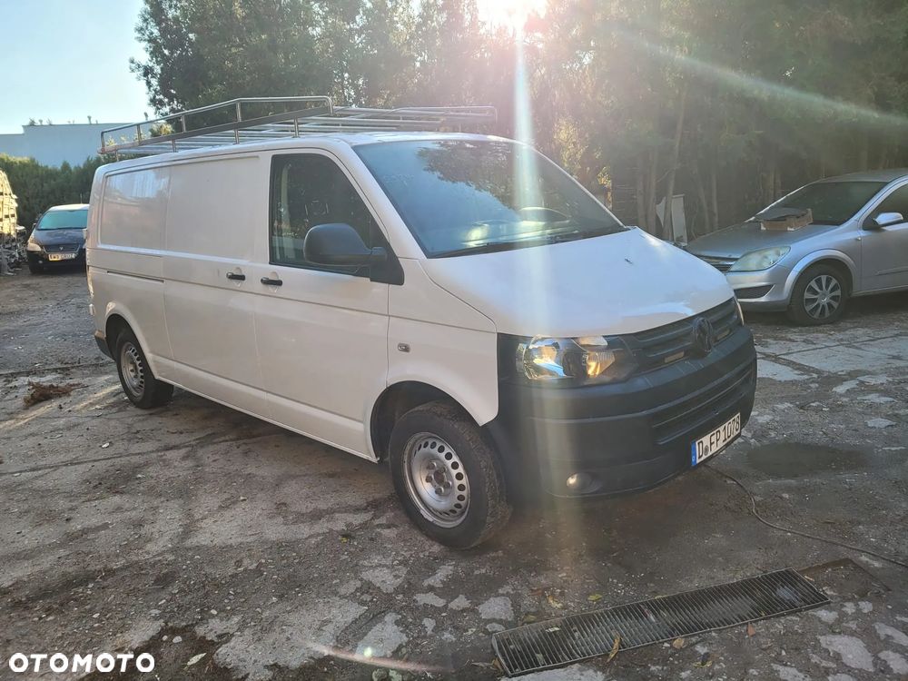 Volkswagen Transporter - 2