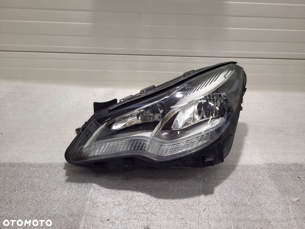 mercedes-benz e-klasa coupe w207 pół led przód strona lewa a2078200759 - 1