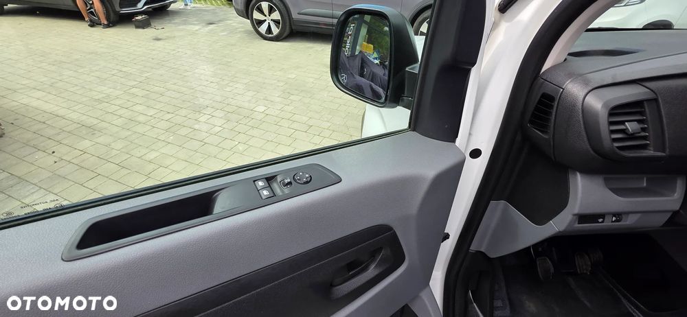 Opel VIVARO L3H1 2.0 122KM Zabudowa Serwisowa - 10
