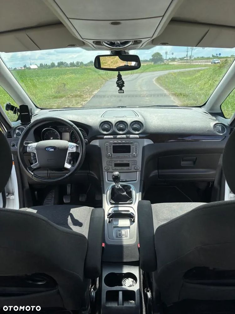 Ford Galaxy 2.0 TDCi Ghia - 10