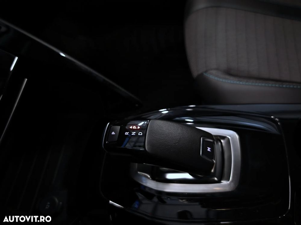 Peugeot 2008 PureTech 130 EAT8 Allure - 21