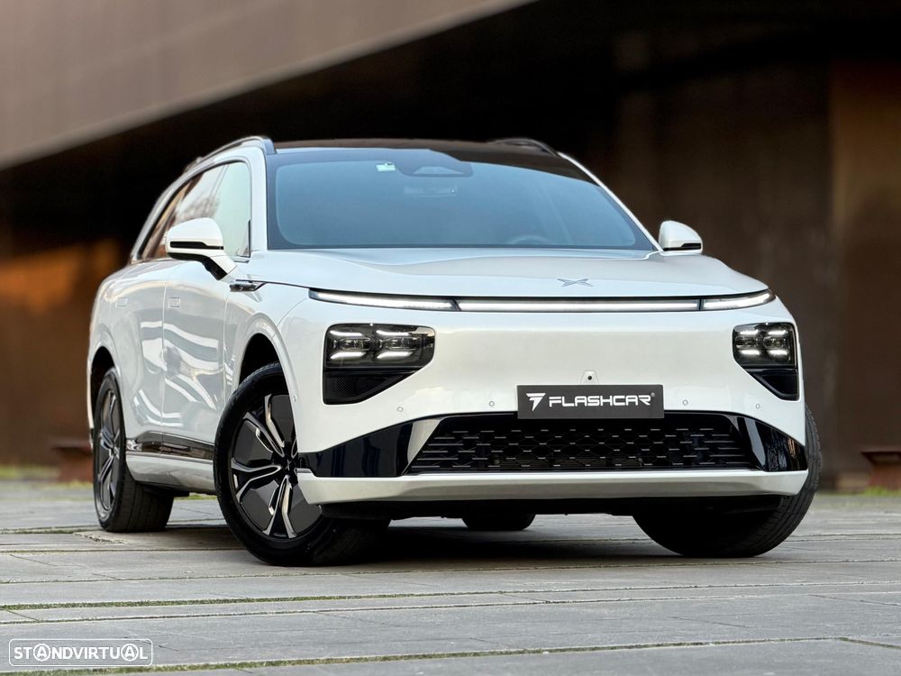 Xpeng G9 98 kWh Long Range - 24