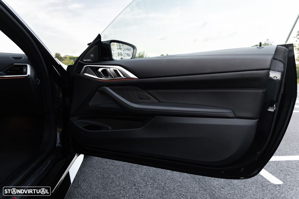 BMW M4 Competition xDrive - 22