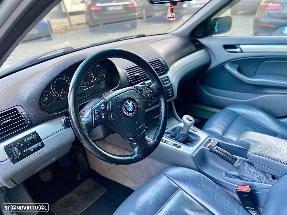 BMW 320 d Touring - 16