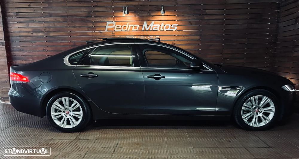 Jaguar XF 2.0 D Prestige Aut. - 4