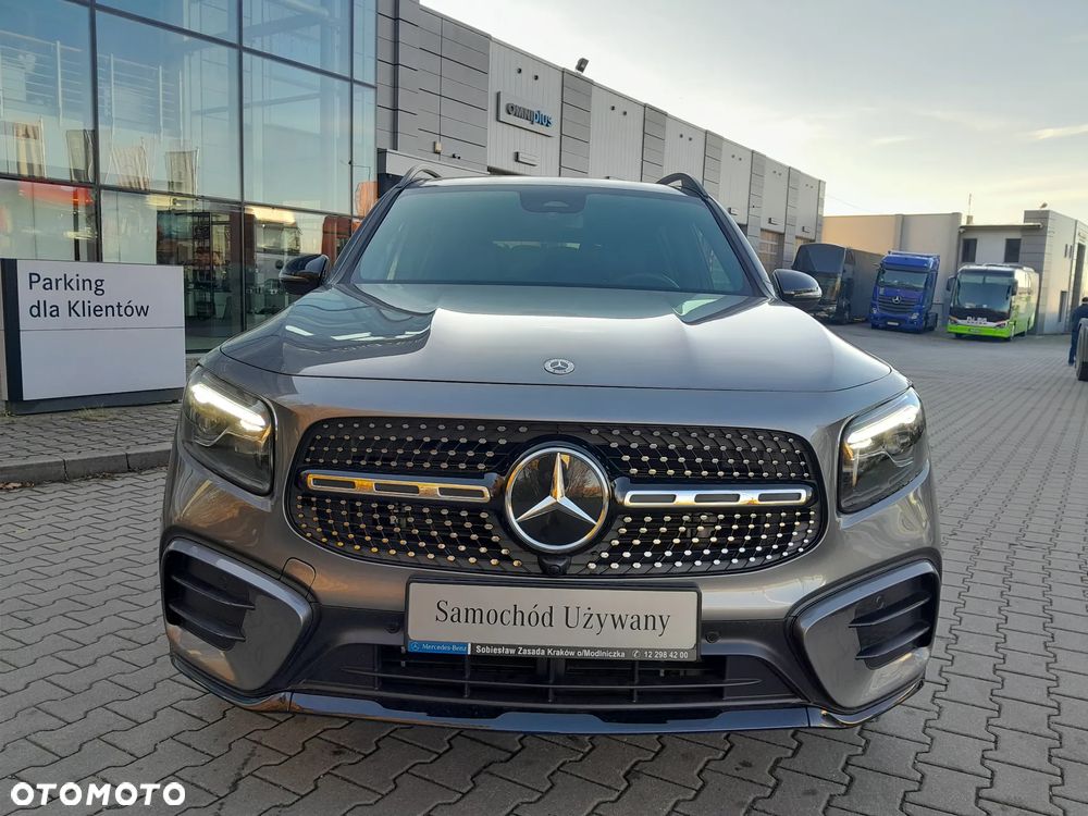 Mercedes-Benz GLB 200 AMG Line 7G-DCT - 10