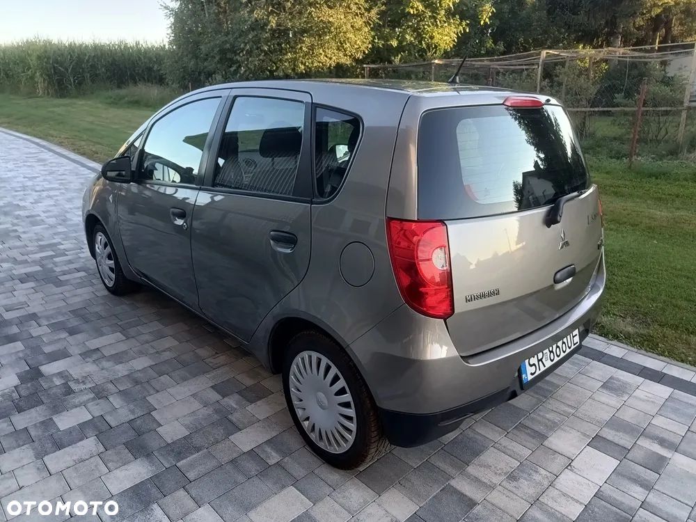 Mitsubishi Colt - 6