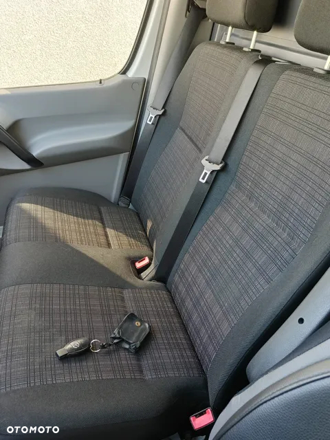 Mercedes-Benz Sprinter - 8
