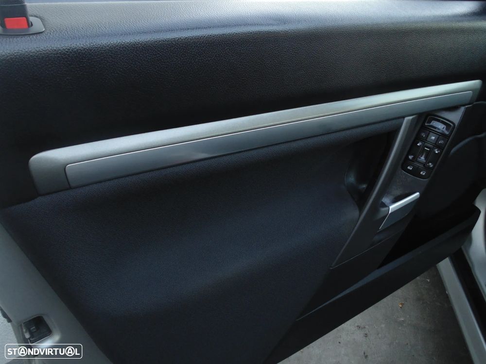 Opel Vectra GTS 1.9 CDTi - 32