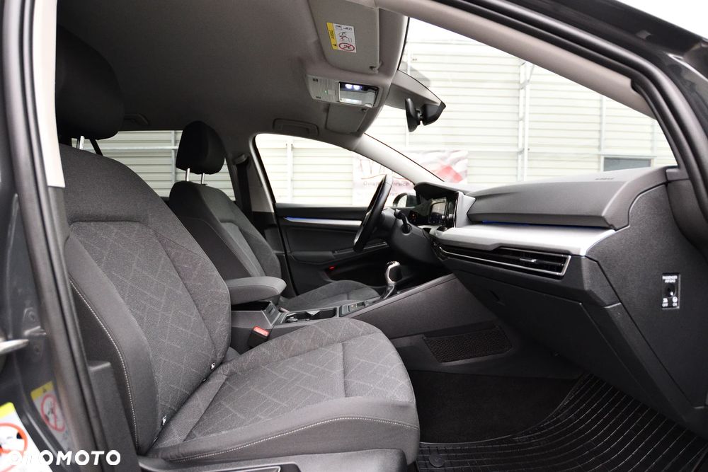 Volkswagen Golf VIII 1.0 TSI Life - 17