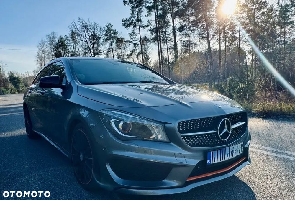 Mercedes-Benz CLA 200 7G-DCT AMG Line - 1