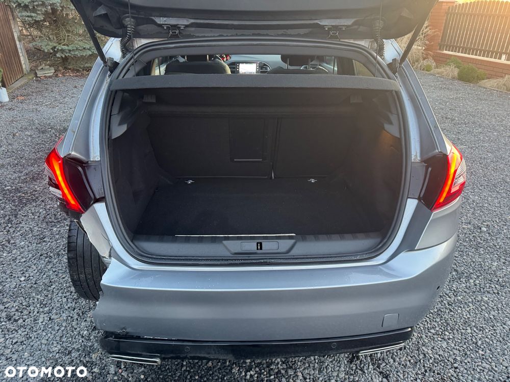 Peugeot 308 PureTech 225 GPF EAT8 Stop & Start GT - 14