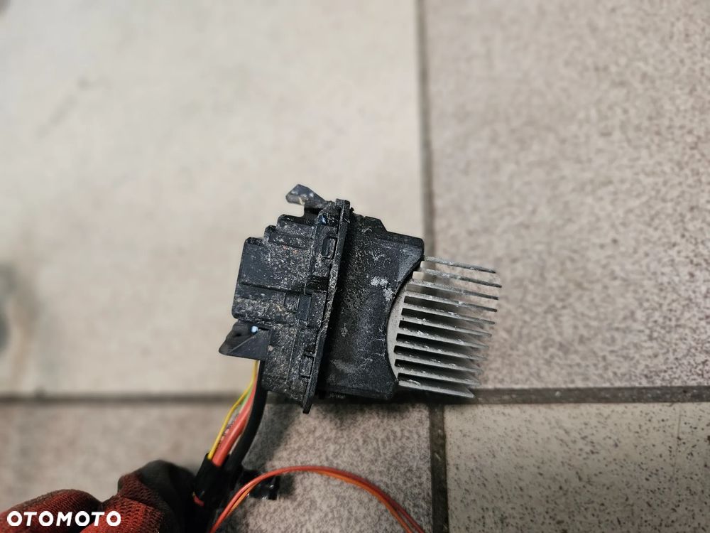 Dmuchawa nawiewu rezystor wiązka Peugeot 308 I T7 1,6 HDI T1000588K - 4