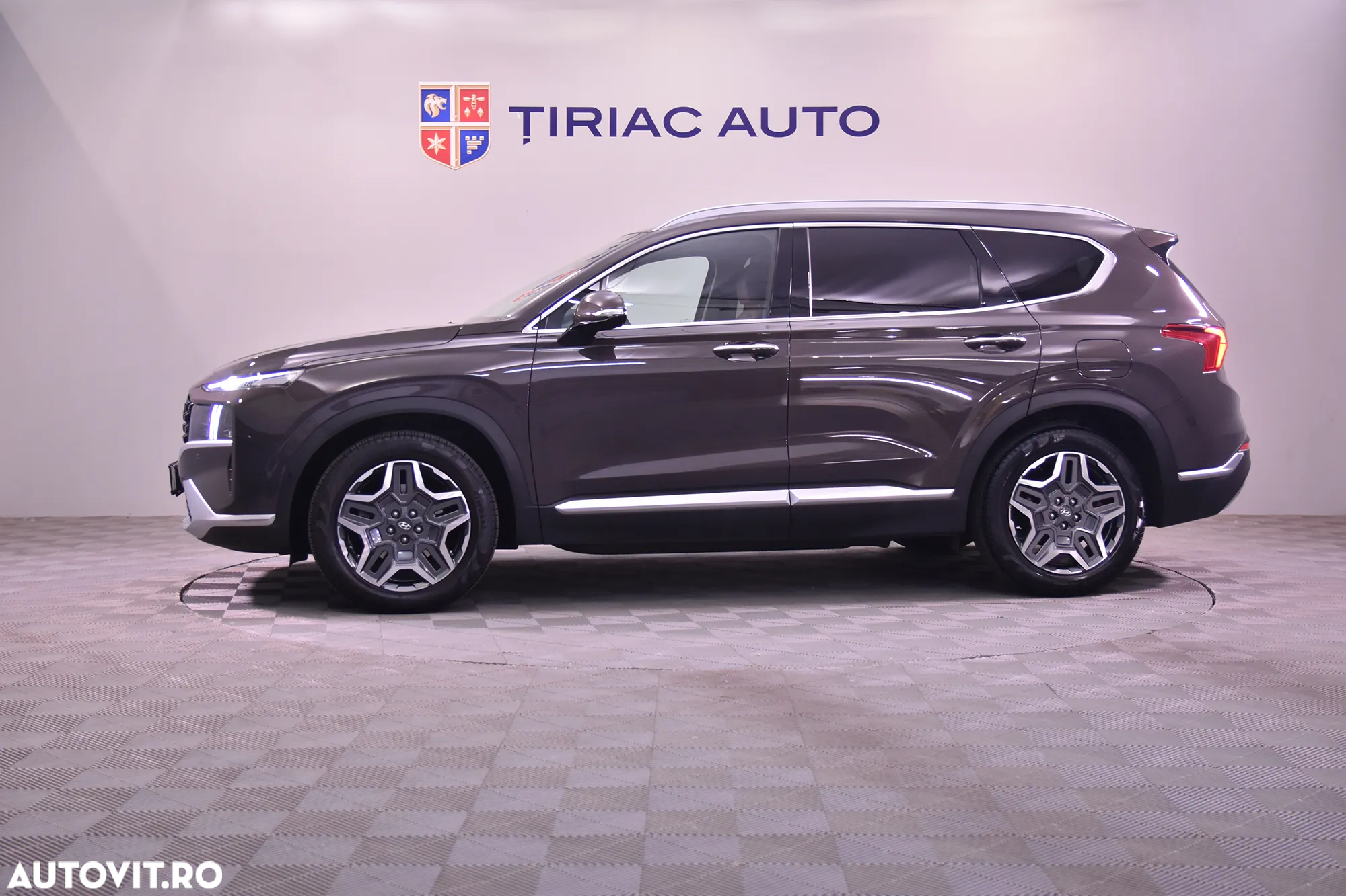 Hyundai Santa Fe - 2