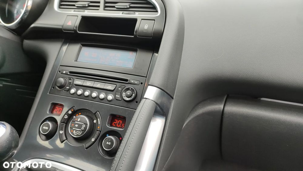 Peugeot 3008 1.6 HDi Active - 10