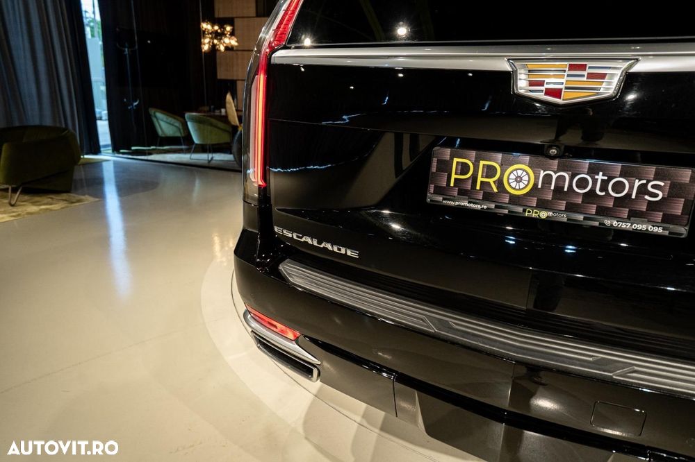Cadillac Escalade - 16
