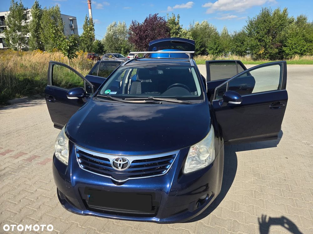 Toyota Avensis 2.0 D-4D - 1