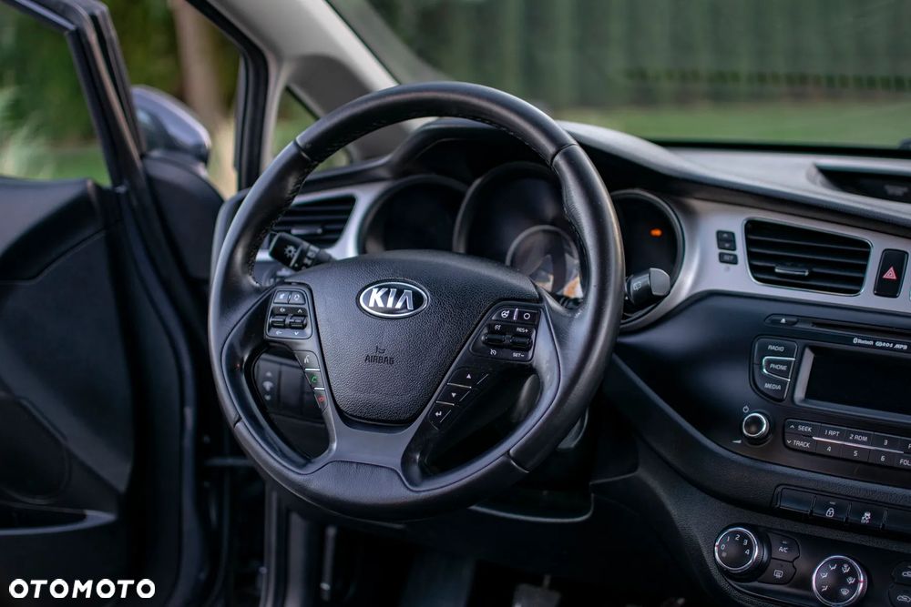 Kia Ceed - 5