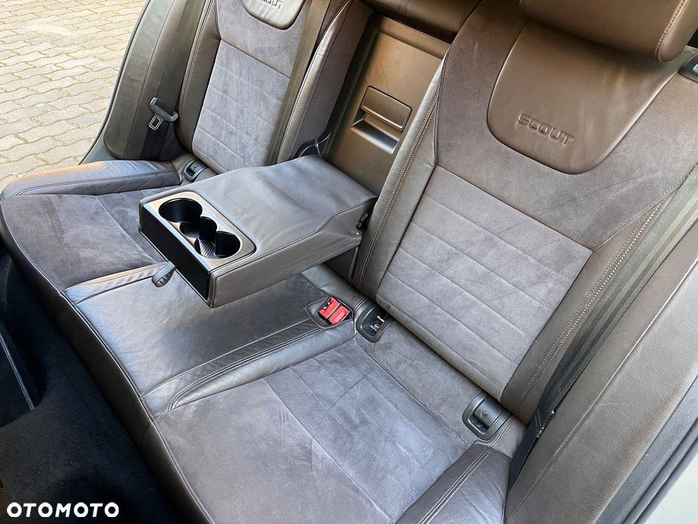 Skoda Octavia 2.0 TDI 4x4 Scout - 8
