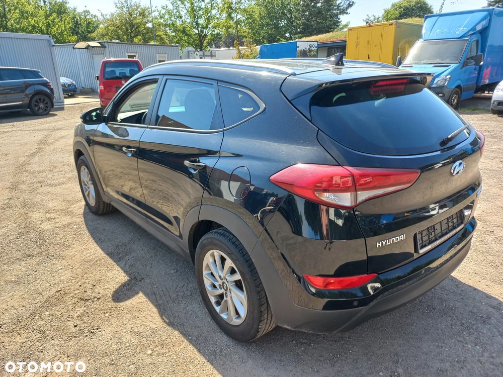 Hyundai Tucson blue 1.7 CRDi 2WD Style - 3