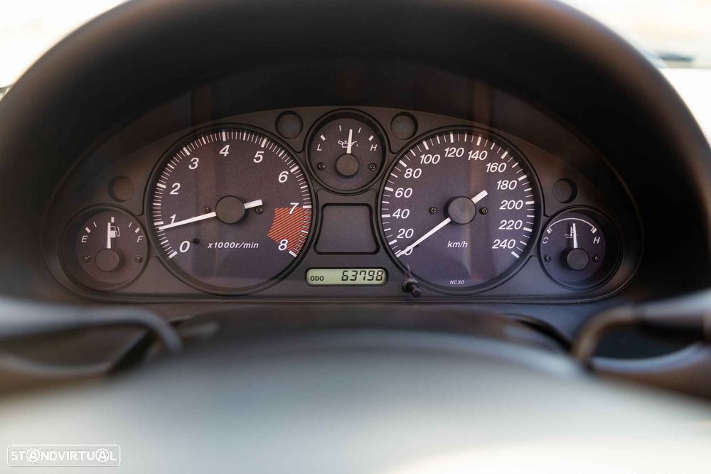 Mazda MX-5 1.6 16V Serie Especial - 26