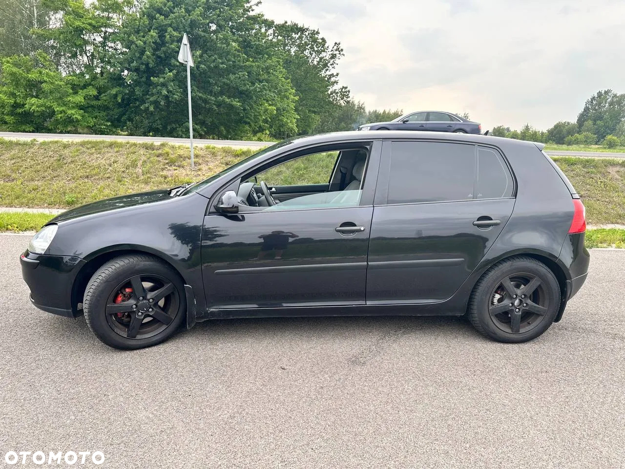 Volkswagen Golf 1.6 FSI Sportline - 3