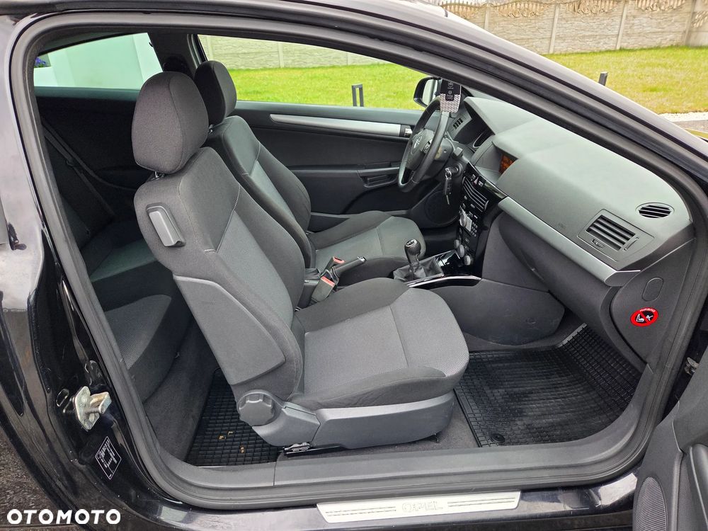 Opel Astra 1.6 Edition 111 Jahre - 30