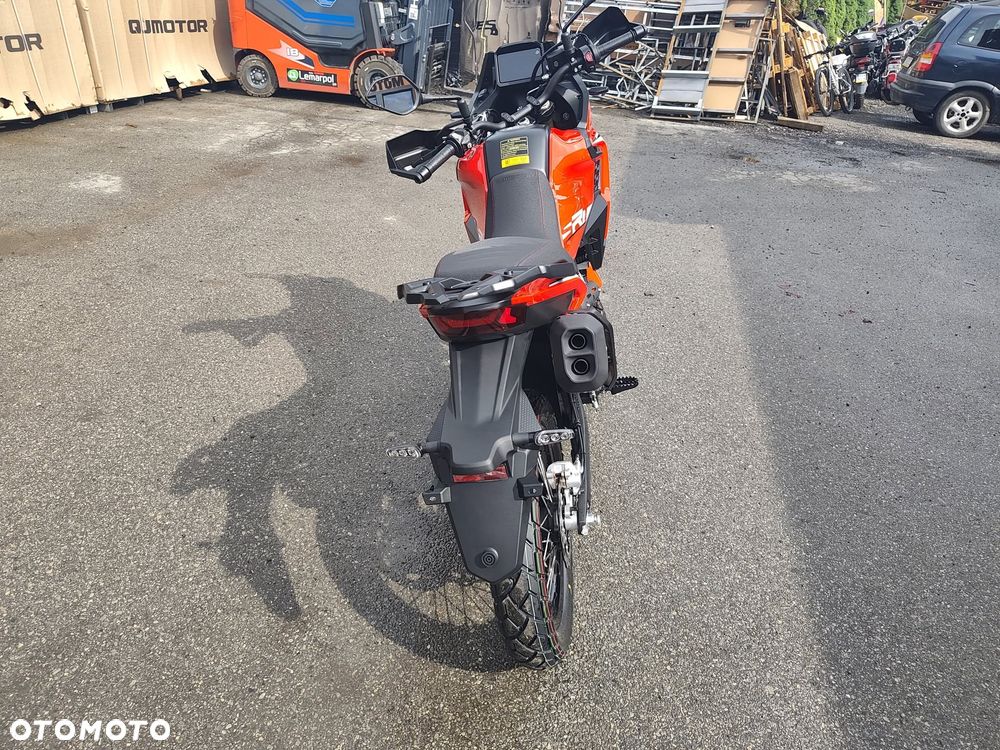 QJMOTOR SRT 300DX - 9