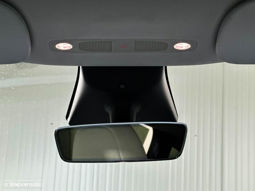 Tesla Model Y Standard - 26