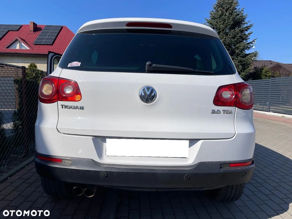 Volkswagen Tiguan 2.0 TDI DPF BlueMotion Technology Sport & Style - 37