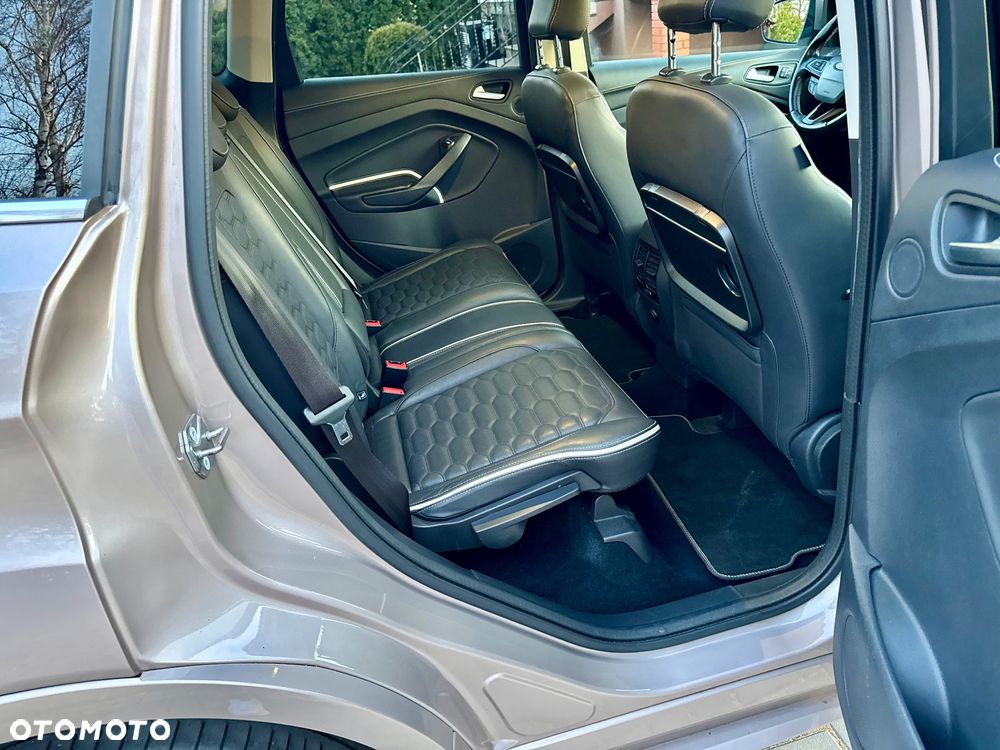 Ford Kuga 1.5 EcoBoost 2x4 Vignale - 38