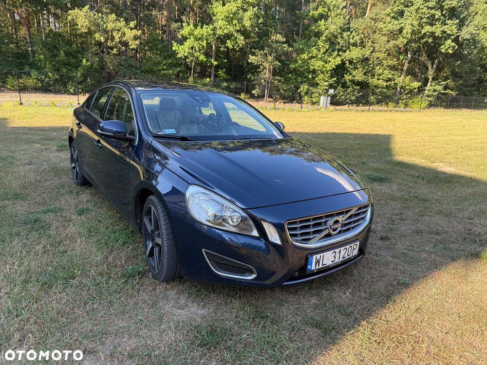 Volvo S60 D3 Momentum - 1