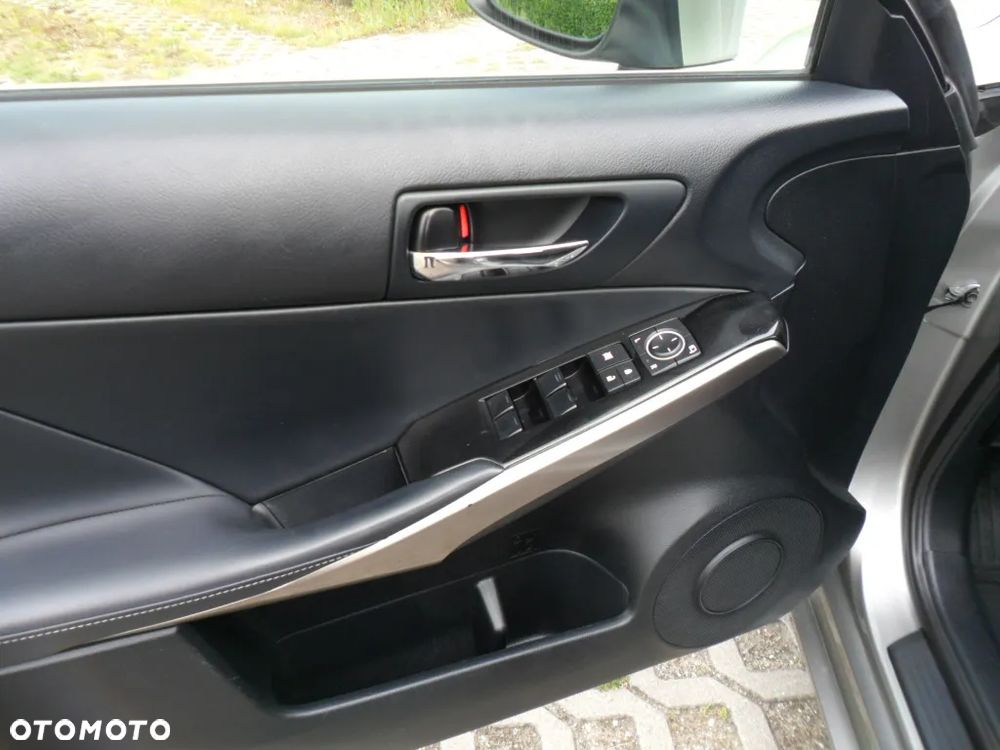 Lexus IS 250 Comfort - 29