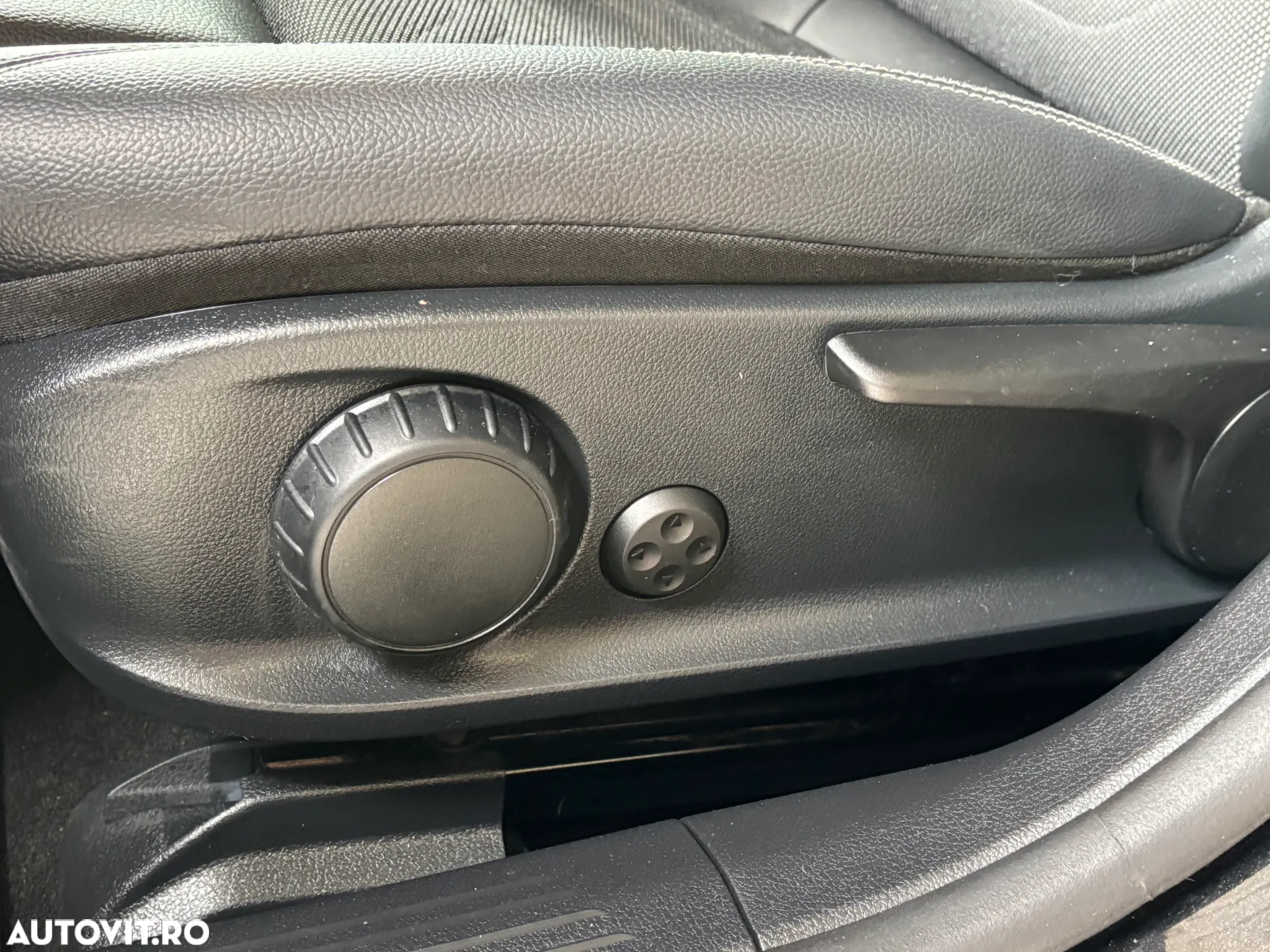 Mercedes-Benz A 180 d 7G-DCT - 32