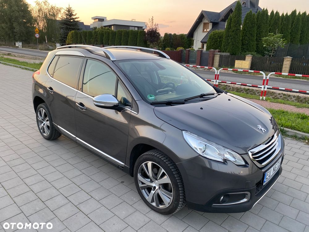 Peugeot 2008 1.6 e-HDi Allure S&S - 19