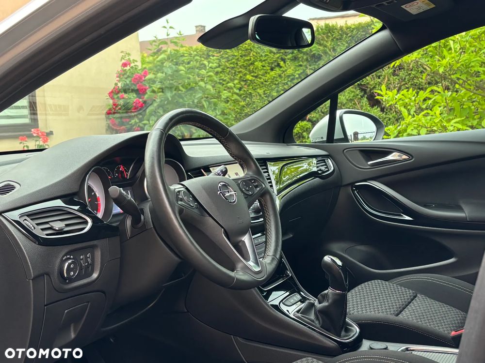 Opel Astra 1.4 Turbo Innovation - 13