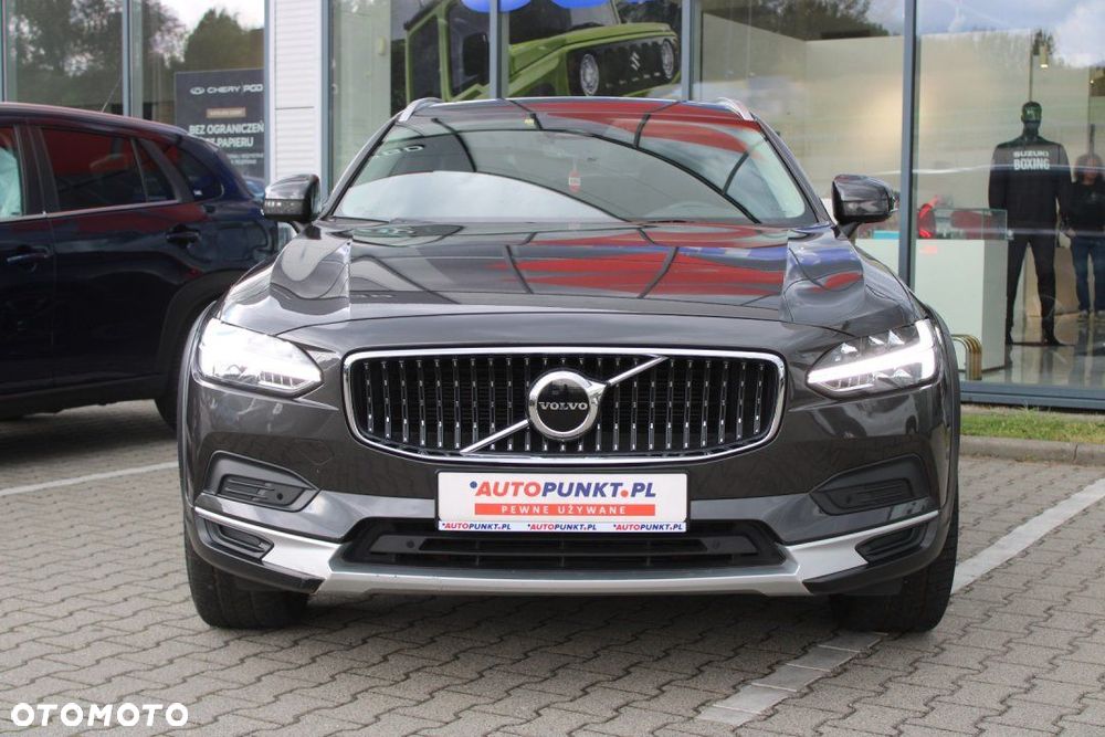 Volvo V90 Cross Country - 2