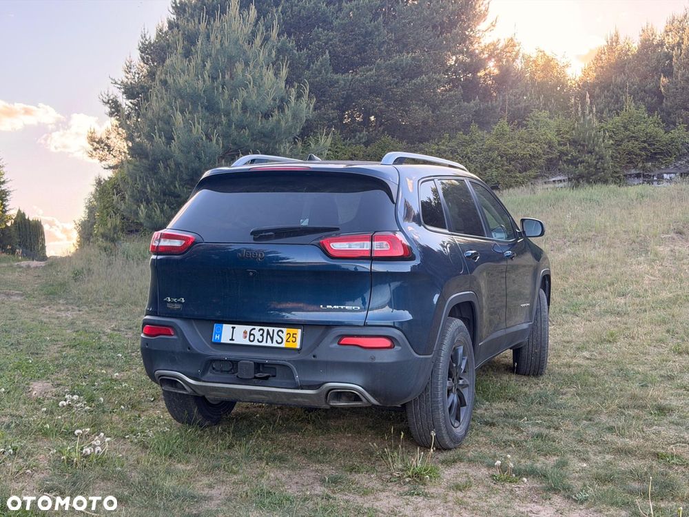 Jeep Cherokee - 15