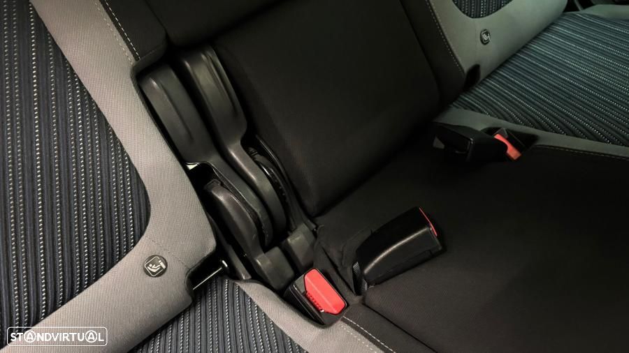 Opel Crossland X 1.2 S&S Auto 120 Anos - 35