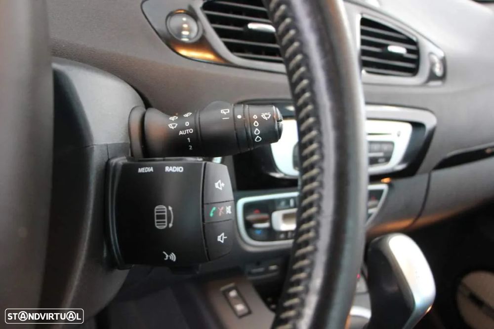 Renault Scénic 1.5 dCi Bose Edition EDC SS - 16