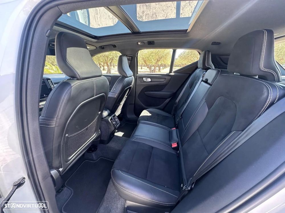 Volvo XC 40 1.5 T2 R-Design Geartronic - 19