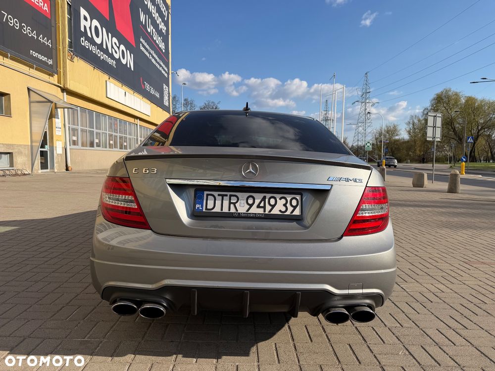 Mercedes-Benz Klasa C 63 AMG 7G-TRONIC - 8