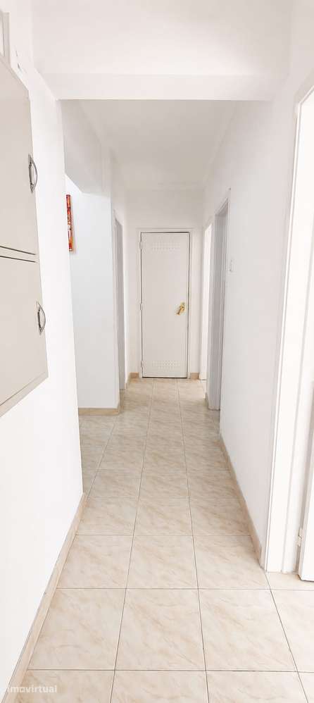 T2 em Sacavém | 70m² | Excelente Oportunidade - Grande imagem: 3/14