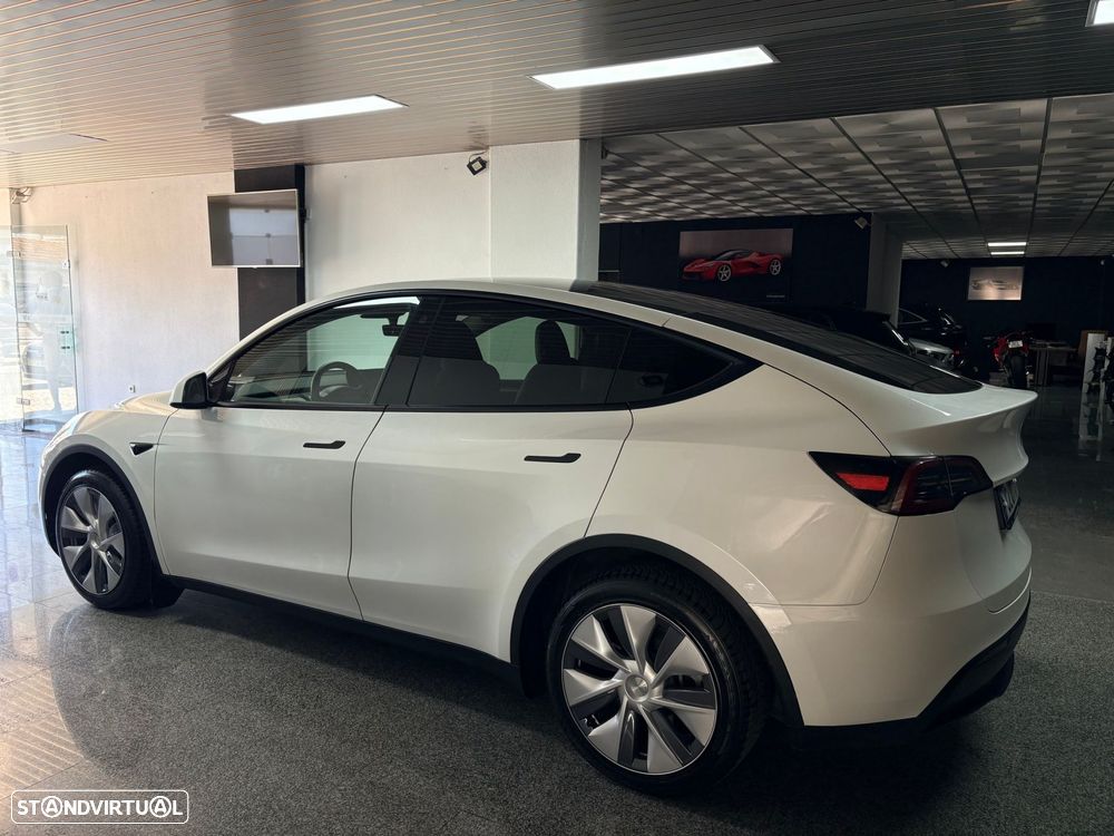 Tesla Model Y Long Range Tração Integral — fotografia 3