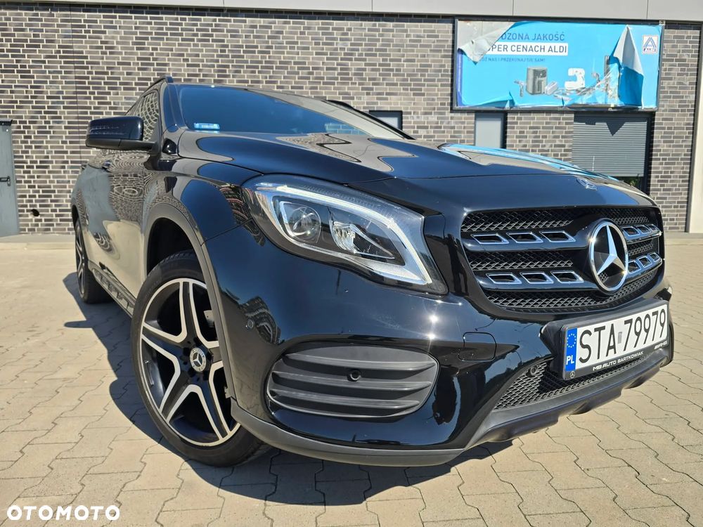 Mercedes-Benz GLA 200 7G-DCT AMG Line - 36