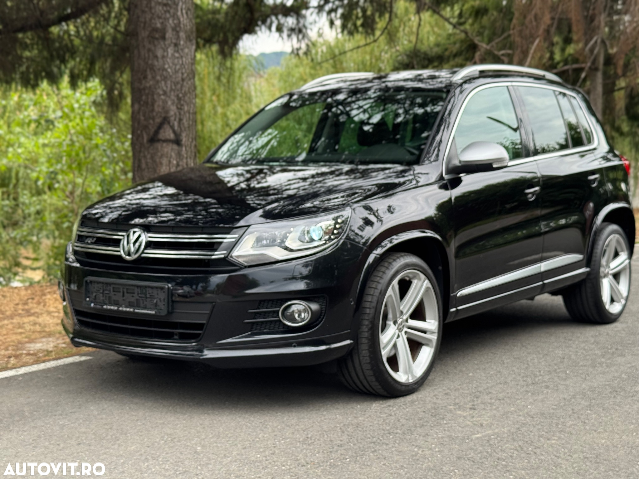Volkswagen Tiguan 2.0 TDI DPF BlueMotion Technology Cup Sport & Style - 13